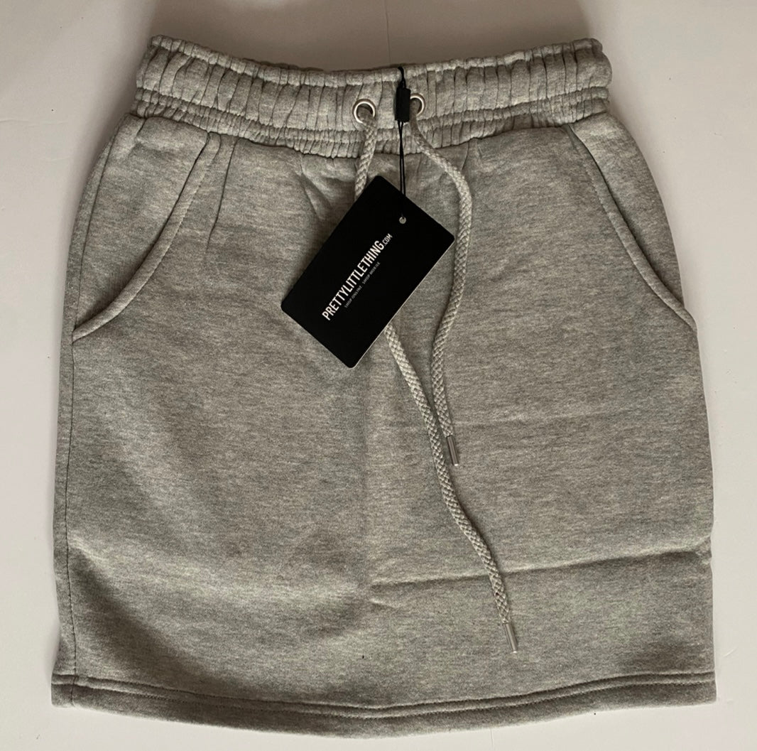 Size 4 pretty little thing skirt