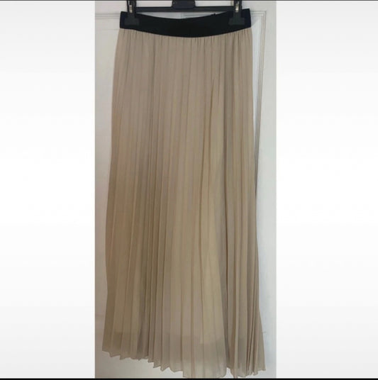 Ladies long skirt one size