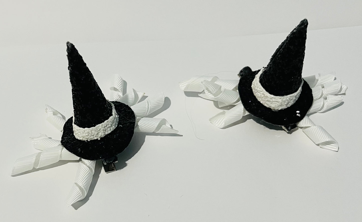 Mini witch hat hair clip