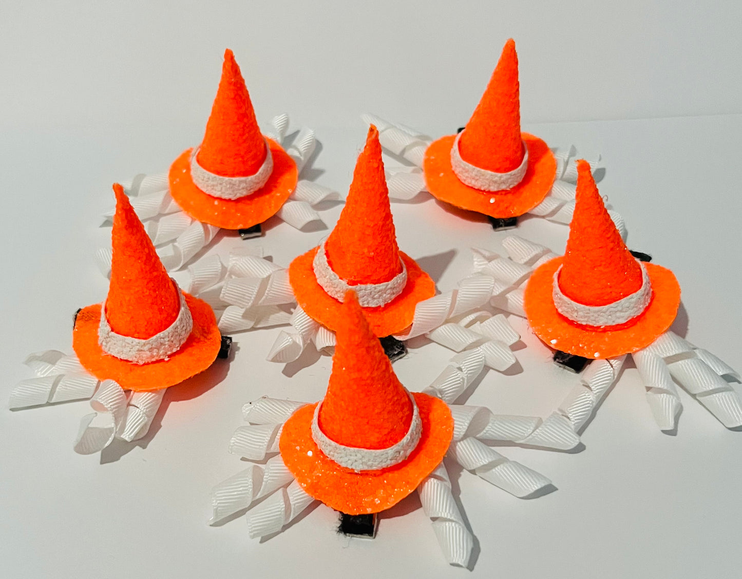 Mini witch hat hair clip