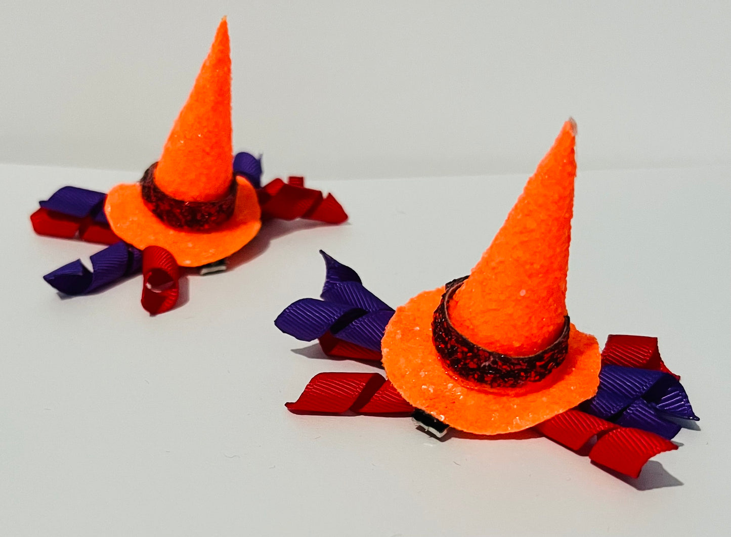 Mini witch hat hair clip