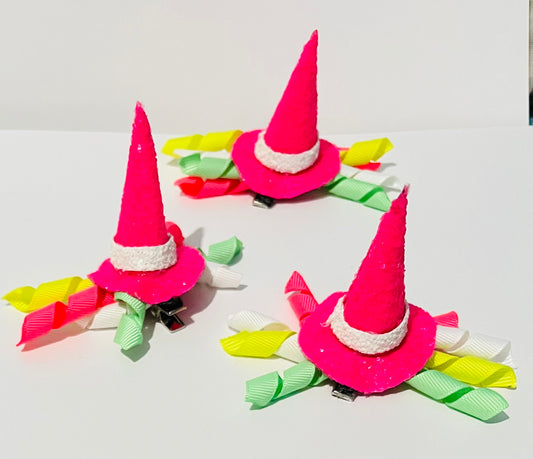 Mini witch hat hair clip